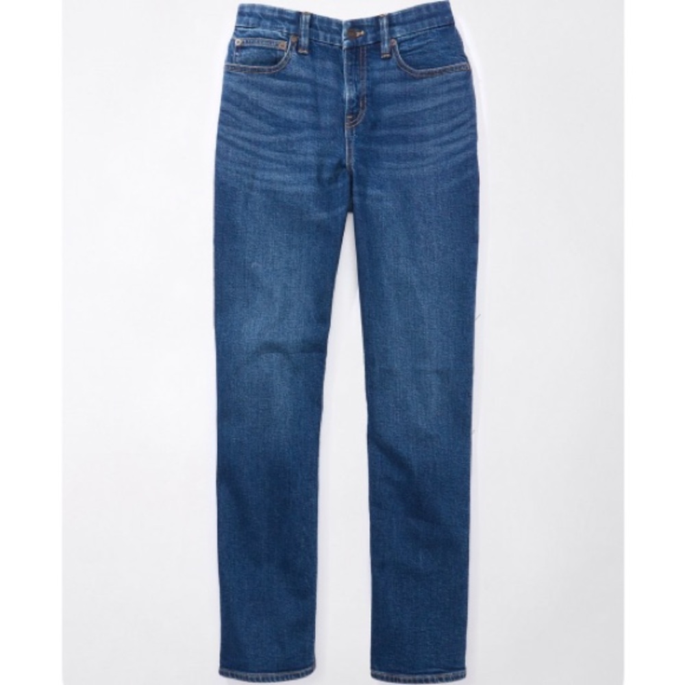 American Eagle Outfitters Curvy Straight Leg Jeans